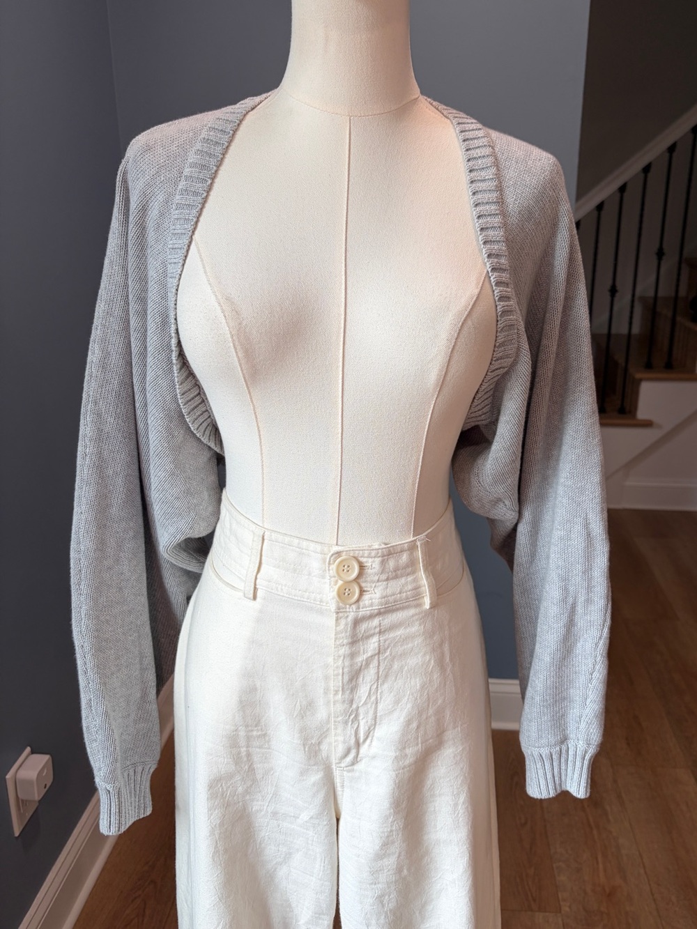 TNA Aritzia Gray Knit Bolero Shrug Cardigan Open Front Long Sleeve 2XS